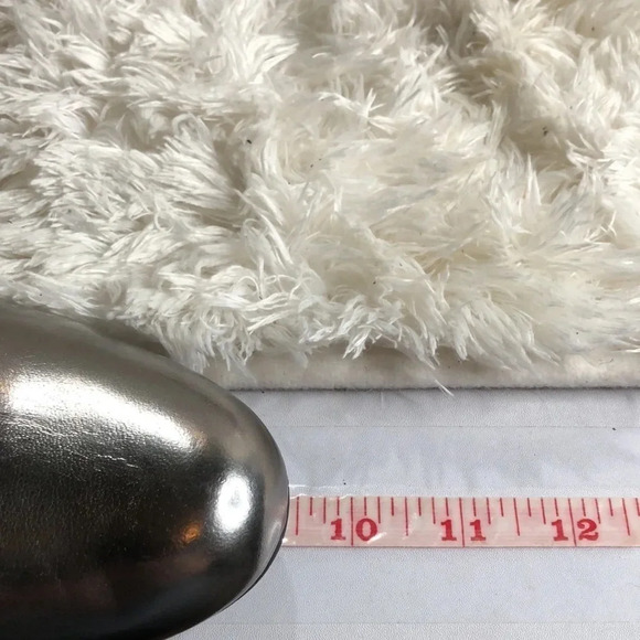 🌸NEW🌸 NEWPORT NEWS Pewter Heels - Picture 7 of 7